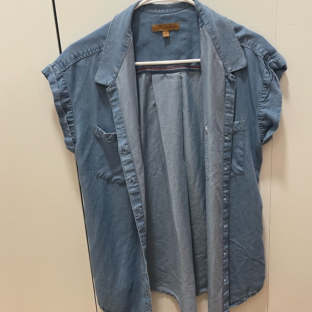 Short sleeve denim button down